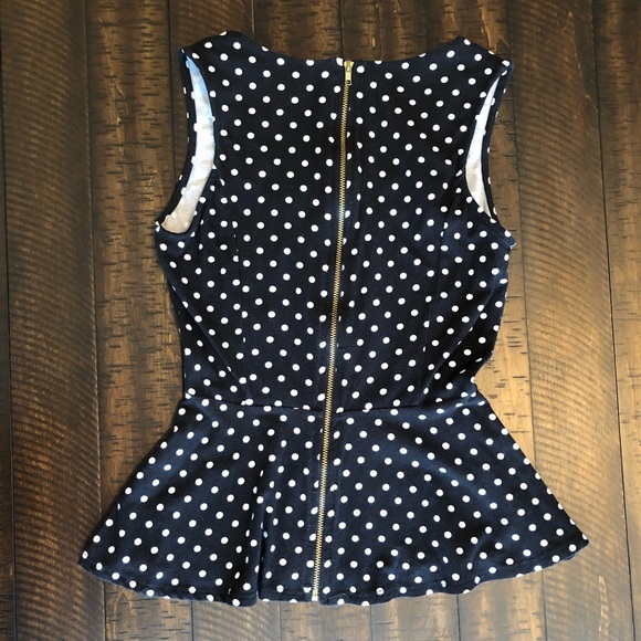 Lily White top - Picture 2 of 2